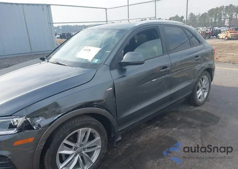 2018 Audi Q3 2.0T Premium/2.0T Sport Premium z USA, uszkodzony, nr VIN WA1ECCFS5JR027807